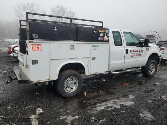 2016 Ford Super Duty F-350 SRW Lariat with VIN 1FT8X3B60GEA18786, listed as a Copart auction lot 43901715 with 86,833 mi miles and Salvage Title. Bid and sale history available at carsss.com. Image 3.