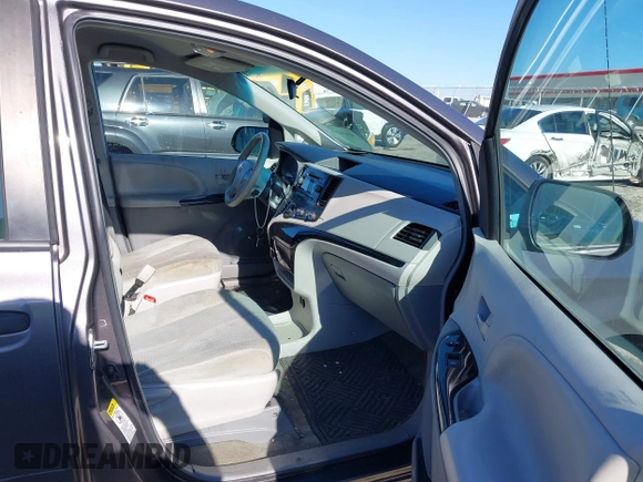 2014 Toyota Sienna L with VIN 5TDZK3DC3ES506658, listed as a IAAI auction lot 41469391 with 169,848 mi miles. Bid and sale history available at carsss.com. Image 5.