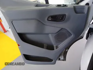 2018 Ford Transit с VIN 1FTYE1YM8JKB52177, выставлен на аукционе IAAI как лот 42621205 с пробегом 169 859 миль миль и . История ставок и продаж доступна на DreamBid. Изображение 23.