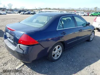 2006 Honda Accord Sdn LX SE with VIN 1HGCM56336A086540, listed as a IAAI auction lot 41788869 with 999,999 mi miles. Bid and sale history available at carsss.com. Image 4.