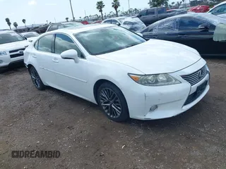 2013 Lexus ES 4dr Sdn with VIN JTHBK1GG9D2014631, listed as a IAAI auction lot 41931985 with 168,385 mi miles. Bid and sale history available at carsss.com. Image 1.