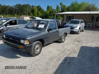 1992 Toyota Pickup with VIN JT4RN81AXN0100712, listed as a IAAI auction lot 42016872 with 124,997 mi miles and . Bid and sale history available at DreamBid. Image 2.