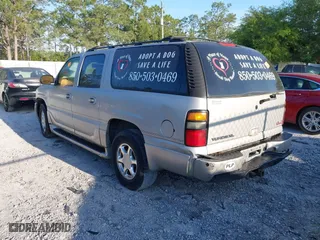 2004 GMC Yukon XL Denali with VIN 1GKFK66U74J224002, listed as a IAAI auction lot 42003688 with 1 mi miles. Bid and sale history available at carsss.com. Image 3.