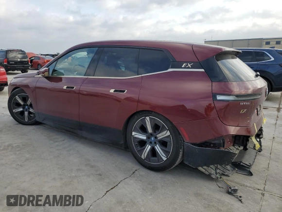 2023 BMW iX xDrive50 with VIN WB523CF01PCM76013, listed as a Copart auction lot 48326965 with 18,923 mi miles and Salvage Title. Bid and sale history available at carsss.com. Image 2.