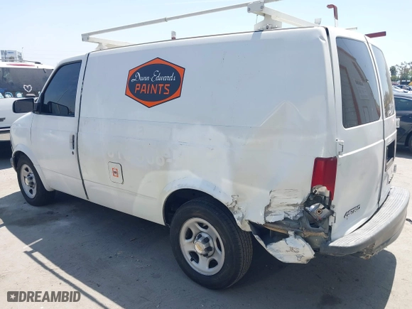 2004 Chevrolet Astro Cargo Van with VIN 1GCDM19X84B110316, listed as a IAAI auction lot 42068424 with 238,005 mi miles. Bid and sale history available at carsss.com. Image 14.