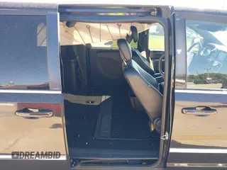 2014 Chrysler Town & Country S with VIN 2C4RC1HG1ER304229, listed as a IAAI auction lot 41807902 with 139,266 mi miles. Bid and sale history available at carsss.com. Image 8.