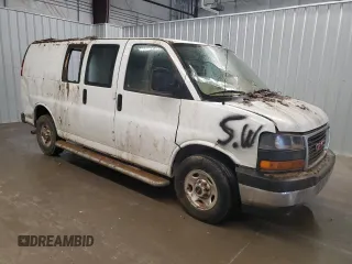 2023 GMC Savana Cargo Van with VIN 1GTW7AFP2P1138790, listed as a Copart auction lot 83101054 with 0 mi miles and Salvage Title. Bid and sale history available at carsss.com. Image 4.