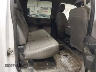 2018 Ford Super Duty F-250 SRW XL with VIN 1FT7W2B62JEB55938, listed as a IAAI auction lot 41236499 with 276,458 mi miles. Bid and sale history available at carsss.com. Image 8.