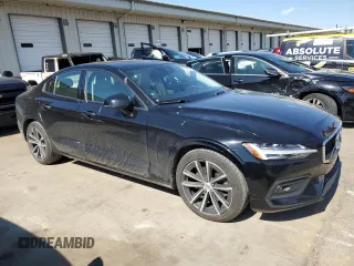 2021 Volvo S60 Momentum with VIN 7JR102FK5MG102126, listed as a Copart auction lot 48800064 with 83,785 mi miles and Salvage Title. Bid and sale history available at carsss.com. Image 4.