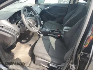 2016 Ford Focus SE z VIN 1FADP3F20GL281772, wystawiony jako Copart lot #59544365 z przebiegiem 166 189 mil mil oraz Czysty tytuł • Clean title. Historia ofert i sprzedaży dostępna na DreamBid. Obrazek 7.