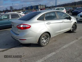2015 Ford Fiesta SE z VIN 3FADP4BJ1FM220222, wystawiony jako IAAI lot #41209318 z przebiegiem 113 134 mil mil oraz . Historia ofert i sprzedaży dostępna na DreamBid. Obrazek 4.