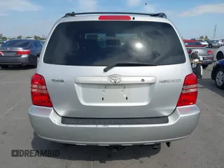 2002 Toyota Highlander z VIN JTEGD21AX20028215, wystawiony jako IAAI lot #42024885 z przebiegiem 204 544 mil mil oraz . Historia ofert i sprzedaży dostępna na DreamBid. Obrazek 16.
