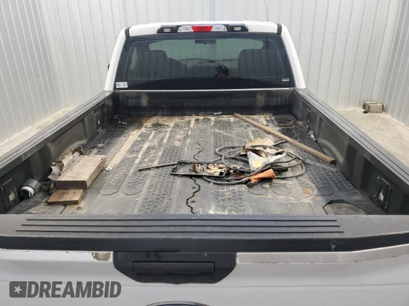 2018 Ford F-150 XL with VIN 1FTMF1EB3JKD60918, listed as a Copart auction lot 43950135 with Not Provided miles and Salvage Title. Bid and sale history available at carsss.com. Image 10.