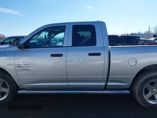 2016 Ram 1500 Express z VIN 1C6RR7FTXGS188572, wystawiony jako IAAI lot #41699775 z przebiegiem 156 990 mil mil oraz . Historia ofert i sprzedaży dostępna na DreamBid. Obrazek 14.