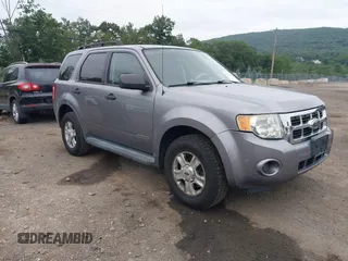 2008 Ford Escape XLS z VIN 1FMCU02Z48KC24526, wystawiony jako IAAI lot #42605206 z przebiegiem 119 311 mil mil oraz . Historia ofert i sprzedaży dostępna na DreamBid. Obrazek 1.