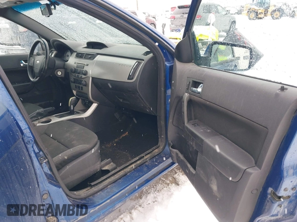 2008 Ford Focus SE with VIN 1FAHP35N58W185875, listed as a IAAI auction lot 41569411 with 185,579 mi miles. Bid and sale history available at carsss.com. Image 5.
