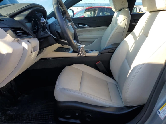 2024 Cadillac CT4 Luxury z VIN 1G6DK5RK7R0103347, wystawiony jako Copart lot #44062065 z przebiegiem 6 805 mil mil oraz Szkoda całkowita • Salvage title. Historia ofert i sprzedaży dostępna na DreamBid. Obrazek 7.