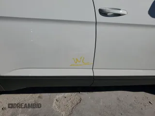 2023 Volkswagen Atlas SE z VIN 1V2DC2CA5PC214689, wystawiony jako Copart lot #77497274 z przebiegiem 29 838 mil mil oraz Nie do naprawy • Non repairable. Historia ofert i sprzedaży dostępna na DreamBid. Obrazek 13.
