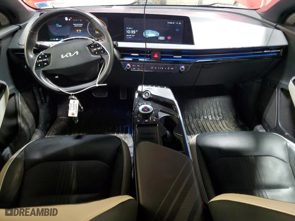 2022 Kia EV6 GT-Line with VIN KNDC4DLC7N5042349, listed as a Copart auction lot 47463225 with 61,689 mi miles and Salvage Title. Bid and sale history available at carsss.com. Image 8.