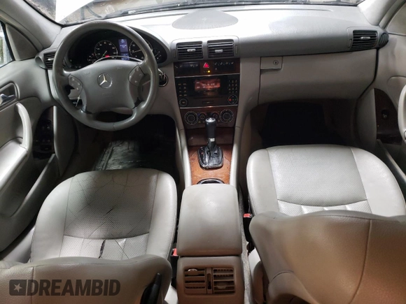 2006 Mercedes-Benz C 280 Luxury with VIN WDBRF92H16F762884, listed as a Copart auction lot 44983775 with 152,179 mi miles and Salvage Title. Bid and sale history available at DreamBid. Image 8.