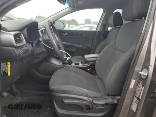 2016 Kia Sorento LX z VIN 5XYPG4A37GG006506, wystawiony jako Copart lot #59517245 z przebiegiem 127 151 mil mil oraz Szkoda całkowita • Salvage title. Historia ofert i sprzedaży dostępna na DreamBid. Obrazek 7.