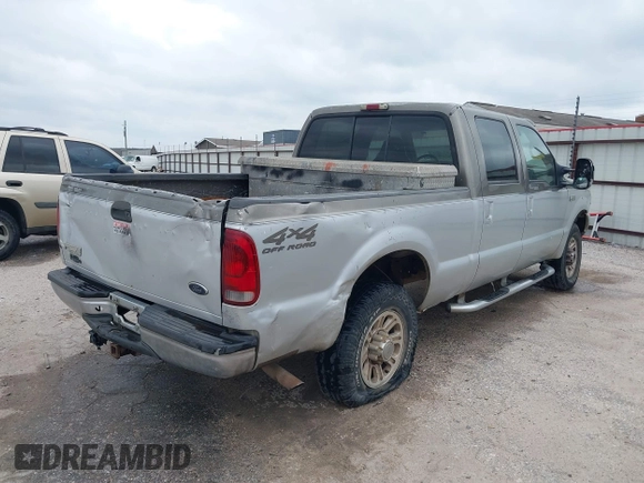 2001 Ford Super Duty F-250 XL with VIN 1FTNW21S31EC77648, listed as a IAAI auction lot 41523954 with 218,035 mi miles. Bid and sale history available at carsss.com. Image 4.