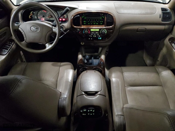 2003 Toyota Sequoia Limited with VIN 5TDBT48AX3S182196, listed as a Copart auction lot 49801215 with 248,915 mi miles and Clean Title. Bid and sale history available at carsss.com. Image 8.