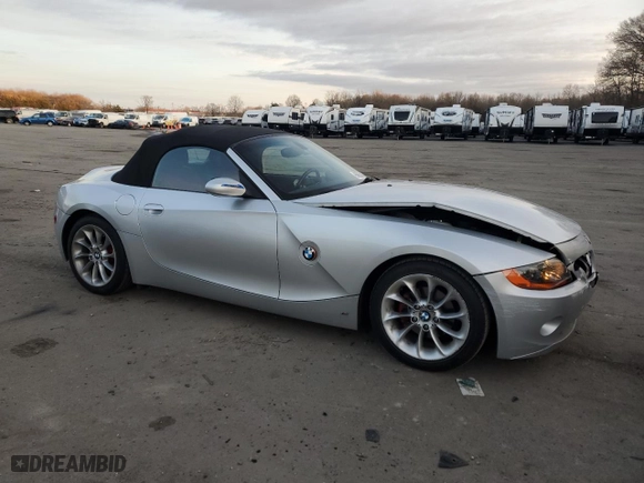 2004 BMW Z4 2.5i with VIN 4USBT33594LR67682, listed as a Copart auction lot 86858464 with 93,332 mi miles and Salvage Title. Bid and sale history available at carsss.com. Image 4.