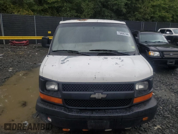 2003 Chevrolet Express Cargo with VIN 1GCGG25U831126705, listed as a Copart auction lot 73466744 with 265,323 mi miles and Salvage Title. Bid and sale history available at DreamBid. Image 5.