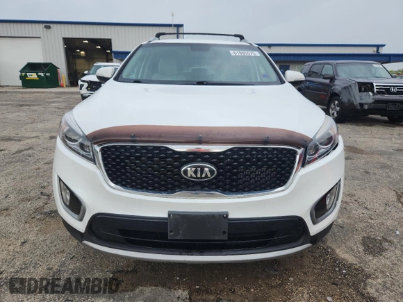 2016 Kia Sorento EX with VIN 5XYPHDA10GG024695, listed as a Copart auction lot 61805575 with 129,605 mi miles and Clean title. Bid and sale history available at DreamBid. Image 5.