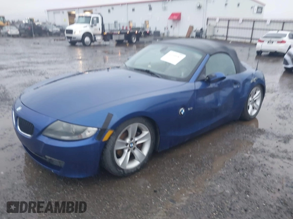 2007 BMW Z4 3.0i with VIN 4USBU33517LW71220, listed as a IAAI auction lot 41255482 with 116,775 mi miles and . Bid and sale history available at DreamBid. Image 17.