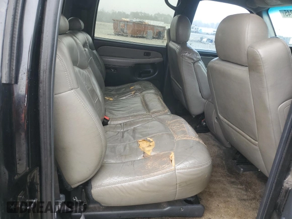 2002 Chevrolet Suburban LS with VIN 3GNEC16Z42G343960, listed as a Copart auction lot 88970245 with 284,632 mi miles and Salvage Title. Bid and sale history available at carsss.com. Image 11.