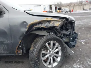 2017 Dodge Durango SXT z VIN 1C4RDJAG4HC871345, wystawiony jako IAAI lot #41639231 z przebiegiem 113 903 mil mil oraz . Historia ofert i sprzedaży dostępna na DreamBid. Obrazek 19.