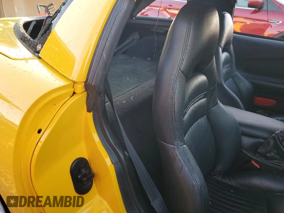 2000 Chevrolet Corvette with VIN 1G1YY22G8Y5106060, listed as a Copart auction lot 85853994 with 112,138 mi miles and Salvage Title. Bid and sale history available at carsss.com. Image 10.