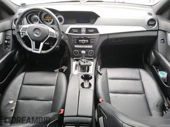 2014 Mercedes-Benz C 250 Sport with VIN WDDGF4HB4EA933398, listed as a Copart auction lot 49122985 with 141,039 mi miles and Clean title. Bid and sale history available at DreamBid. Image 8.