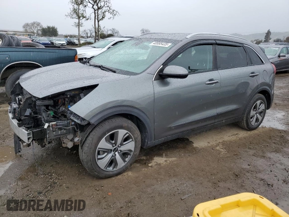 2017 Kia Niro LX with VIN KNDCB3LCXH5101284, listed as a Copart auction lot 48995435 with 72,015 mi miles and Salvage Title. Bid and sale history available at carsss.com. Image 1.