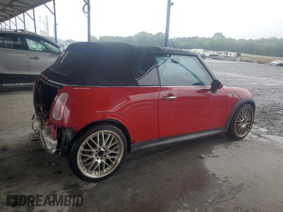 2005 MINI Convertible S с VIN WMWRH334X5TF82551, выставлен на аукционе Copart как лот 57983355 с пробегом 73 885 миль миль и Списание • Salvage title. История ставок и продаж доступна на DreamBid. Изображение 3.