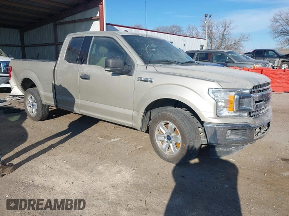 2018 Ford F-150 XL z VIN 1FTEX1CB4JFA48233, wystawiony jako IAAI lot #41151649 z przebiegiem 179 543 mil mil oraz . Historia ofert i sprzedaży dostępna na DreamBid. Obrazek 1.