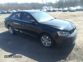 2016 Volkswagen Jetta Sedan 1.4T SE with VIN 3VWD67AJXGM242539, listed as a IAAI auction lot 38948493 with 121,876 mi miles. Bid and sale history available at carsss.com. Image 1.