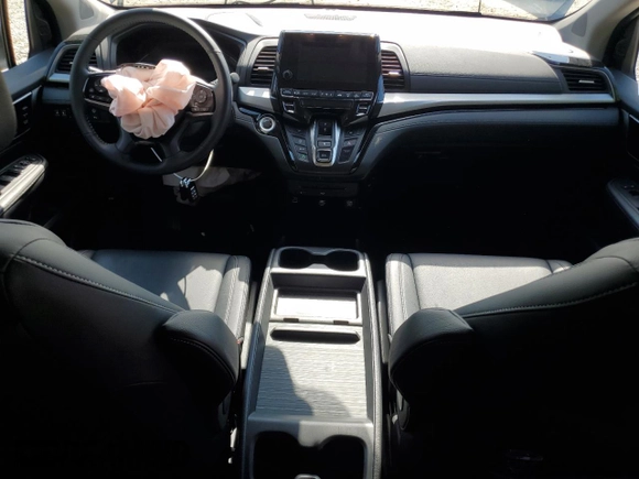 2024 Honda Odyssey Touring with VIN 5FNRL6H8XRB039009, listed as a Copart auction lot 56136305 with Not provided miles and Salvage title. Bid and sale history available at DreamBid. Image 8.