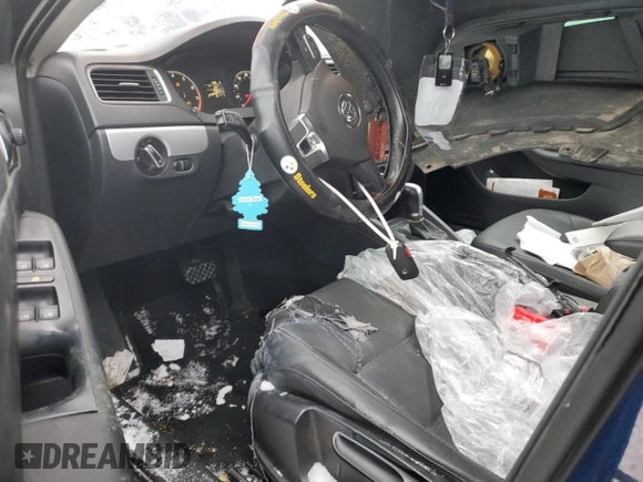 2011 Volkswagen Jetta SEL with VIN 3VWLZ7AJ8BM331229, listed as a Copart auction lot 88297405 with 179,031 mi miles and Salvage title. Bid and sale history available at DreamBid. Image 8.