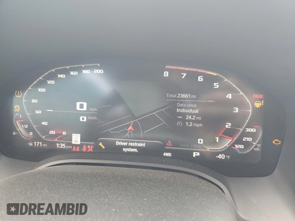 2020 BMW M8 z VIN WBSAE0C08LCD77532, wystawiony jako Copart lot #51166005 z przebiegiem 23 661 mil mil oraz Czysty tytuł • Clean title. Historia ofert i sprzedaży dostępna na DreamBid. Obrazek 9.