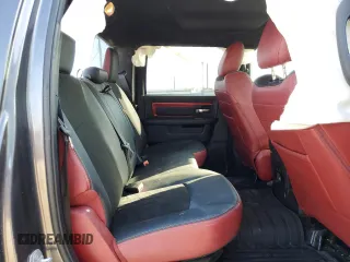 2016 Ram 1500 Rebel z VIN 1C6RR7YT6GS211830, wystawiony jako Copart lot #83240614 z przebiegiem 56 512 mil mil oraz Szkoda całkowita • Salvage title. Historia ofert i sprzedaży dostępna na DreamBid. Obrazek 10.