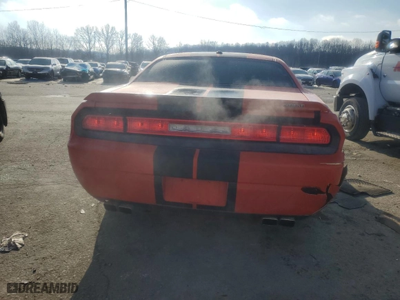 2010 Dodge Challenger R/T with VIN 2B3CJ5DT4AH261903, listed as a Copart auction lot 42146465 with 105,852 mi miles and Salvage Title. Bid and sale history available at carsss.com. Image 6.