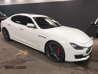2019 Maserati Ghibli S Q4 GranLusso с VIN ZAM57YTL3K1312716, выставлен на аукционе IAAI как лот 42010528 с пробегом 35 571 миль миль и . История ставок и продаж доступна на DreamBid. Изображение 1.
