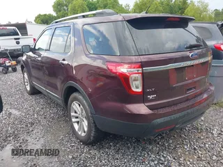2011 Ford Explorer XLT z VIN 1FMHK7D85BGA71447, wystawiony jako IAAI lot #42558664 z przebiegiem 80 385 mil mil oraz . Historia ofert i sprzedaży dostępna na DreamBid. Obrazek 3.