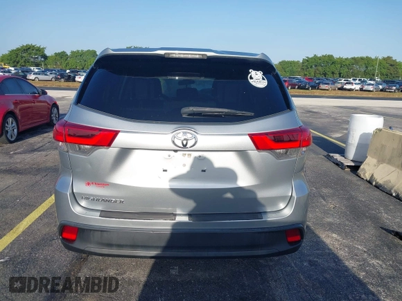2018 Toyota Highlander LE with VIN 5TDZARFH7JS040614, listed as a IAAI auction lot 41922010 with 74,473 mi miles and . Bid and sale history available at DreamBid. Image 16.