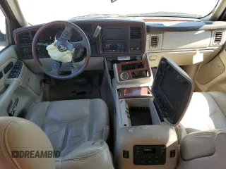 2005 Cadillac Escalade with VIN 1GYEC63N95R270512, listed as a Copart auction lot 77233714 with 120,722 mi miles and Salvage title. Bid and sale history available at DreamBid. Image 8.