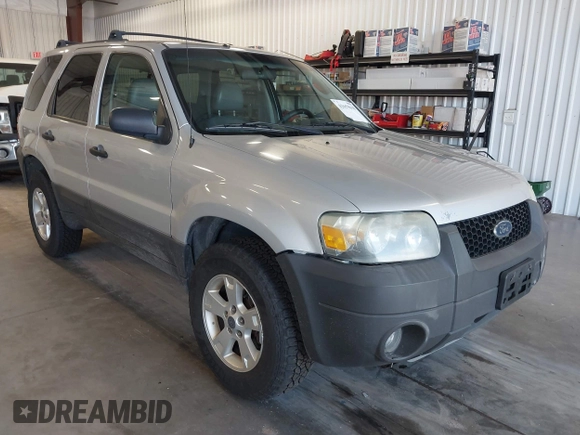 2006 Ford Escape XLT with VIN 1FMCU93126KC12711, listed as a IAAI auction lot 42659618 with 180,611 mi miles and . Bid and sale history available at DreamBid. Image 1.