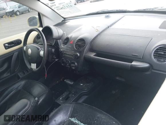 2006 Volkswagen Beetle с VIN 3VWSF31Y56M321421, выставлен на аукционе IAAI как лот 42172808 с пробегом 160 238 миль миль и . История ставок и продаж доступна на DreamBid. Изображение 5.